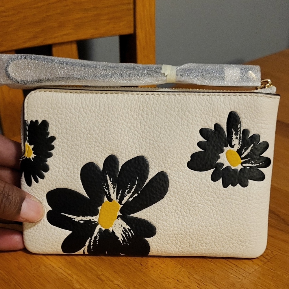 Coach Corner Zip Wristlet With Floral Print - Picture 2 of 13